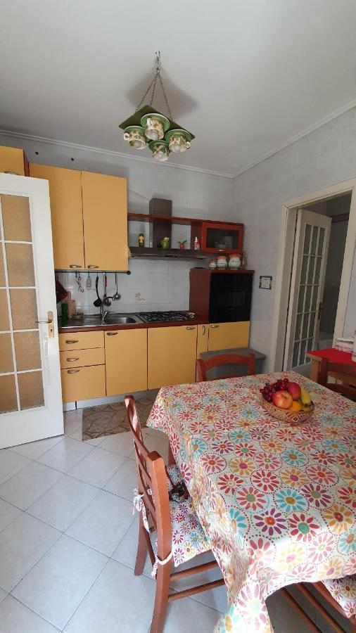 Casa Rosi Nel Cuore Di Napoli Apartamento Exterior foto